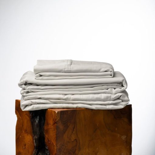 Juego de Funda de Almohada y Sabana Refrigerante de Eucalipto Olive + Crate tamano California King, 100% Fibra de Tencel Certificada, Mas Suave Que el 100% de Viscosa de Bambu, Ropa de Cama de Bolsillo Profundo, Color Oatmeal