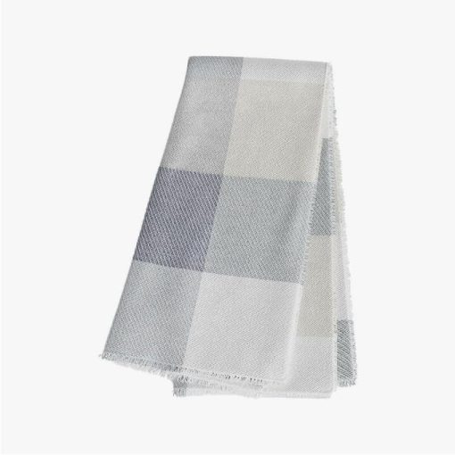 Manta de exterior con capa protectora contra insectos y tecnologia repelente de Outer Bug Shield - Manta ligera repelente de insectos para exteriores, camping, picnic y playa, cuadros grises piedra, 50" W x 60"