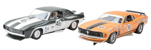 Set de Carreras de Autos Slot Mustang vs Camaro a Escala 1:32 - Scalextric/Premium Hobbies - Imagen 6