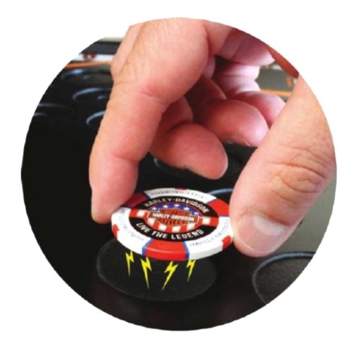 Porta Fichas Magnetico para Tanque de Gasolina Harley-Davidson Fatboy - Capacidad para 39 Fichas - Imagen 2