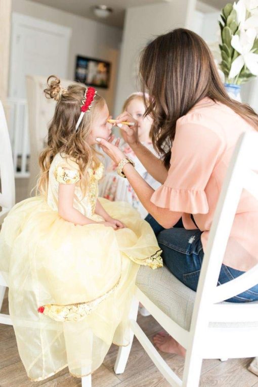 Disfraz de Princesa Amarilla Little Adventures Deluxe Beauty (X-Large Edad 7-9) - Vestido Lavable a Maquina para Jugar y Fiestas Infantiles sin Brillantina - Imagen 9