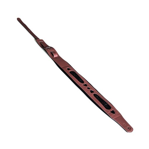 Correa de guitarra GeekPromise de grabado en relieve con aberturas, mas ancha y transpirable de cuero, adecuada para bajo electrico y guitarra tradicional (marron) - Imagen 2