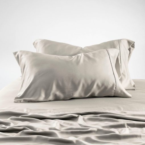 Juego de sabanas Queen Size de lujo Olive + Crate 100% Tencel Eucalipto - Juego de 4 piezas de sabanas super suaves y frescas, con bolsillo profundo de hasta 18'' para sabana plana, sabana ajustable y 2 fundas de almohada color Oatmeal - Imagen 4