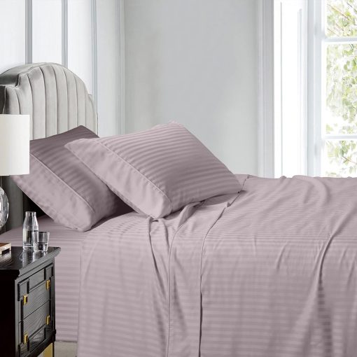 Juego de Sabanas Royal Hotel Bedding a Rayas - Split-Queen: Sabanas Ajustables para Cama Queen - Set de 5 Piezas - 100% Algodon - 600 Hilos - Bolsillo Profundo, Split Queen, Lila - Imagen 2