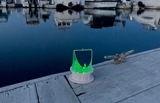 Luz de Advertencia Solar para Muelle 360 Grados - SNL-004-PRO - Super Brillante Luz LED Impermeable para Aplicaciones Marinas - Encendido Constante o Parpadeo Ajustable (VERDE) - Imagen 3