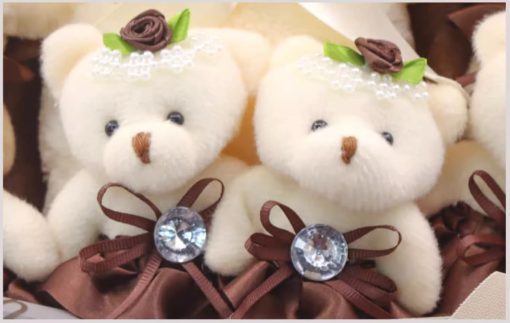 Ramillete de Ositos Adorables - Ramillete de Ositos de Peluche Hechos a Mano con Lindas Flores de Jabon para Cualquier Ocasion, Cumpleanos, Despedida de Soltera, Graduacion, etc. (10 Ositos) - Imagen 4