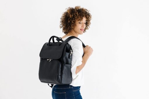 Mochila para pañales Citi Collective Explorer Negro - Mochila para pañales de cuero vegano con correa para el hombro, gran capacidad, bolsillos aislados para biberones, cambiador, clip para cochecito - Mochila versatil para bebe - Imagen 9