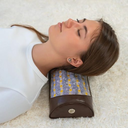 Almohada de Refuerzo Calentada con Infrarrojos Lejanos HealthyLine - Forrada con Piedras Preciosas de Amatista Triturada - Soporte Lumbar - 17 x 5.5 x 3 pulgadas - Imagen 2