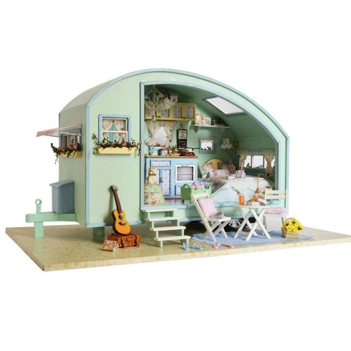 MAGQOO Casa de Munecas de Madera con Muebles Kit de Casa de Munecas DIY Kit de Casita con Control de Voz y Movimiento Musical Escala 1:18 Idea Creativa (Viaje en el Tiempo)