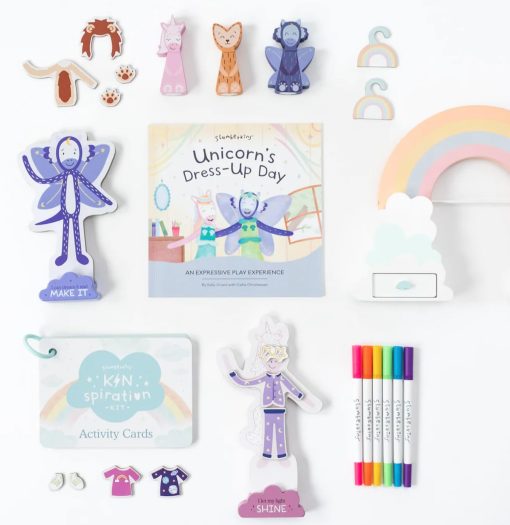 Slumberkins Kinspiration Kit - Juego Expresivo con Unicornio y Dragon, Incluye Tarjetas de Actividades, Juego y Libro para Vestir al Unicornio - Fomenta la Creatividad y el Juego Sensorial