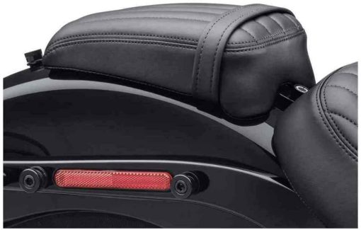 Asiento trasero del pasajero WOWTK con kit de reposapies para el pasajero apto para Harley Softail 2018-2024 Street Bob FXBB 18-later FXBB, modelos FXST y FXBBS a partir de '21 - Imagen 2