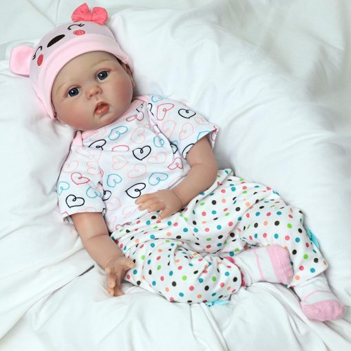 Muneca Realista Reborn CHAREX - Bebe Nina de 22 Pulgadas, Muneca Realista de Silicona Suave y Cuerpo de Tela para Ninos de 3+ - Imagen 4