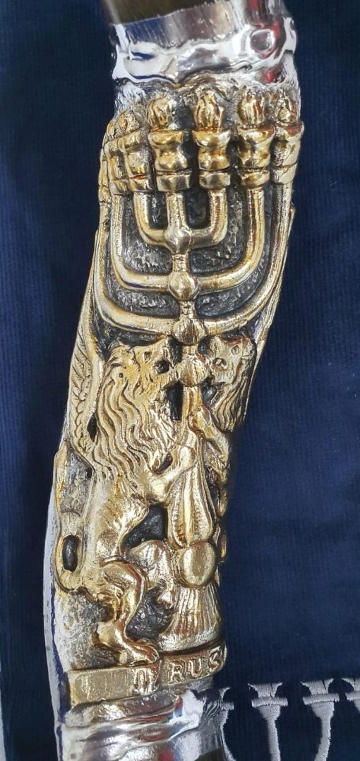 Shofarot Israel Shofar Yemenite Kudu Horn 20''-23" con Plata Esterlina Plateada Leon de Juda Menorah con Bolsa Gratis - Imagen 2