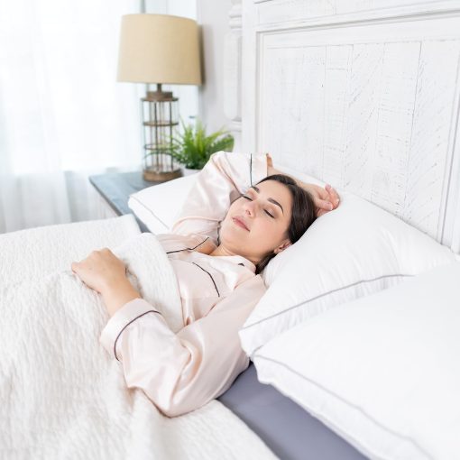 Almohada de Pluma de Lujo Globon King Size, Baja y Suave con Relleno de Plumas para Dormir, Almohada Esponjosa de Coleccion de Hotel, 18"X34", Juego de 2 - Imagen 3
