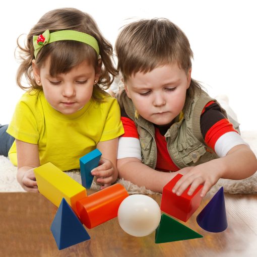 Juego de formas geometricas Skoolzy Jumbo para enseñar 7 piezas - Formas geometricas - Manipulativos de formas en 3D - Formas geometricas para salon de clases Edad 3+ - Imagen 2