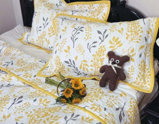 Colcha de Colchas de Tamano Queen Qiqiong, Floral 100% Algodon Juego de Ropa de Cama Colcha de Granja Tamano Queen Ligera Juego de Edredon Reversible para Cama Queen Cubrecamas, Amarillo Blanco 3 Piezas - Imagen 4