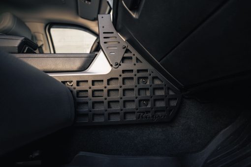 Paneles Molle para Consola Central y Puente para Dispositivos de Montaje para el Toyota Tundra 2022-2023 | Soporte para Bolsas, Botiquines, Herramientas, Fundas y Otros Accesorios | Hecho en EE. UU. | Accesorios para Camiones - Imagen 6