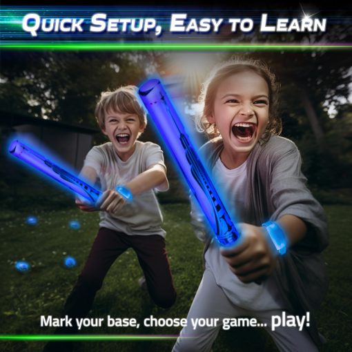 Glow Battle - Paquete Familiar: Un emocionante juego de espadas luminosas | De 2 a 8 jugadores, de 8 años en adelante | Juegos familiares unicos para niños y adultos | Juguetes al aire libre para niños de 8 a 12 años | Juegos luminosos para niños de 8 a 12 años - Imagen 3