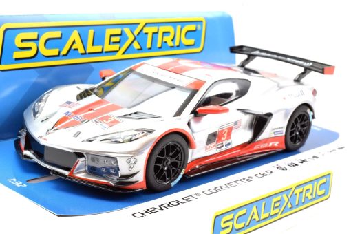Auto de Carreras Scalextric Chevrolet Corvette C8R Sebring 2021 1:32 Analog Slot Car C4454 - Imagen 3
