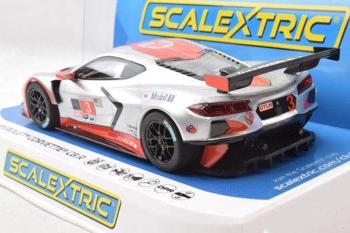 Auto de Carreras Scalextric Chevrolet Corvette C8R Sebring 2021 1:32 Analog Slot Car C4454 - Imagen 4