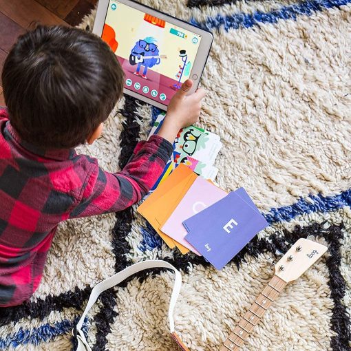 Guitarra Electrica Loog Mini para Ninos Principiantes con Amplificador Incorporado Edades 3+ Incluye Aplicacion de Aprendizaje y Lecciones - Imagen 5
