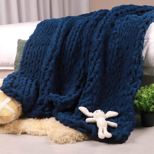 Manta de Punto Grueso Carriediosa 60" X 80" para Cama Individual, 100% Hecha a Mano con Hilado de Chenilla Grueso y Suave para Sofa Cama, Manta Grande de Ganchillo Acogedora y Calida, Azul Marino - Imagen 8