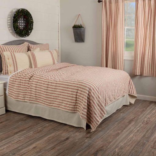 Colcha roja King Quilt de Piper Classics Market Place, Colcha de cama acolchada 100% algodon con rayas rojas, Edredon de cama Hand Quilted Grain Sack Bedding para decoracion bohemia, shabby chic y rustica de casa de campo (95?x105?) - Imagen 5