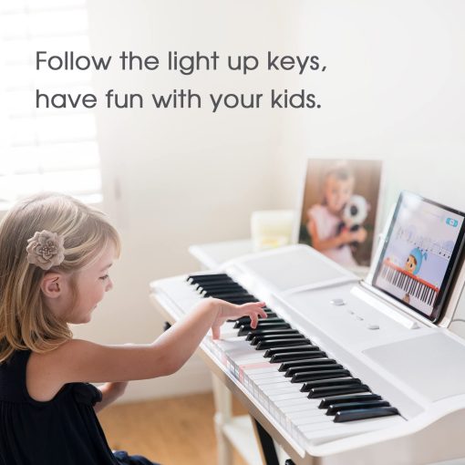 Teclado Piano THE ONE, 61 Teclas para Principiantes/Profesionales, Piano Electrico con Teclas Iluminadas, Soporte de Musica y Aplicacion de Piano, Compatible con USB MIDI/Audio/Microfono/Auriculares/Pedal Sustain - Imagen 3