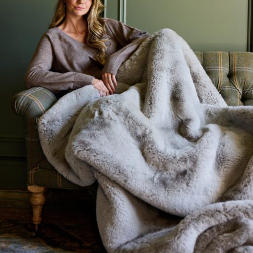 Manta Nuzzie SnuggleLuxe - Earl Grey (50"x60")