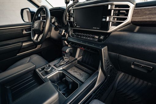 Paneles Molle para Consola Central y Puente para Dispositivos de Montaje para el Toyota Tundra 2022-2023 | Soporte para Bolsas, Botiquines, Herramientas, Fundas y Otros Accesorios | Hecho en EE. UU. | Accesorios para Camiones - Imagen 3