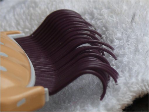 DIATOLIB Philocomb E1 Soft (en empaque en ingles), un suave y flexible peine para perros pequenos, gatos, conejos. - Imagen 4