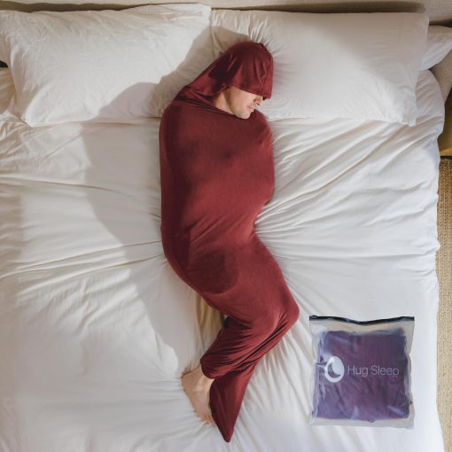 Hug Sleep Hooded Sleep Pod Move, Manta Portatil con Capucha Acolchada, Alternativa a la Manta Ponderada, Visto en Shark Tank, Sensorial Refrescante, Mantas Cozy Lavables a Maquina, Regalo para Adultos, Ninos o Adolescentes, Ruby, Pequeno