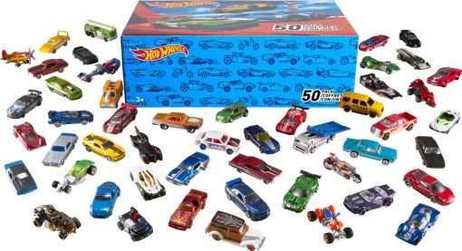 Set de 50 Camiones y Autos de Juguete Hot Wheels, 50-Pack, Escala 1:64, Vehiculos Empaquetados Individualmente, Coleccion Instantanea (Estilos Variados) (Exclusivo de la Marca)
