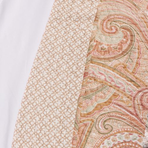 Levtex Home - Juego de Colcha Spruce Coral - Colcha Full/Queen (88x92 pulg.) + Dos Fundas de Almohada Estandar (26x20 pulg.) - Estampado de Paisley en Coral y Beige - Reversible - Algodon - Imagen 6