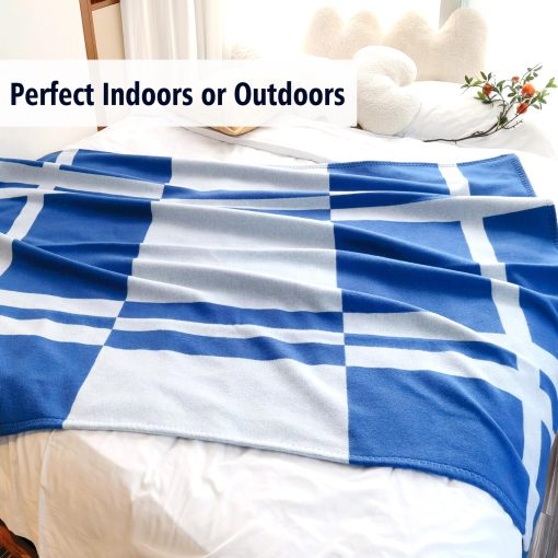 Manta y Cobijas de Lana 90% Lana Manta Calida Suave Cobertores de Sofa 75'x55' Cobijas para Cama Individual para Sala, Camping, Exteriores o Viajes en Auto con Caja Exquisita para Regalo (Azul) - Imagen 5