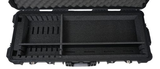 Estuche para teclado de 37-49 Notas Case Club para teclados de hasta 32.5" L x 11.5" W x 3.25" H - Estuche resistente, impermeable, a prueba de aplastamiento, con ruedas, y con capacidad de envio. Estuche rodante con cerradura de servicio pesado aprobado por lineas aereas - Imagen 5