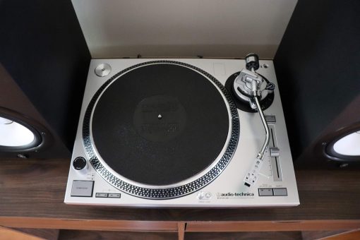Tapete de goma para tocadiscos de 6 mm Isolate IT Sorbothane en negro para DJs y profesionales del audio - Imagen 5