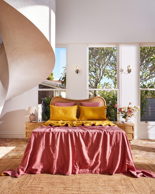 Sabana Plana de Lino Bed Threads - 100% Lino Frances - 170 GSM - Lujo y Ecologico - Transpirable, Duradero y Ultra Suave - Sabana Plana Individual - Lavable a Maquina - Full/Queen - Curcuma - Imagen 6