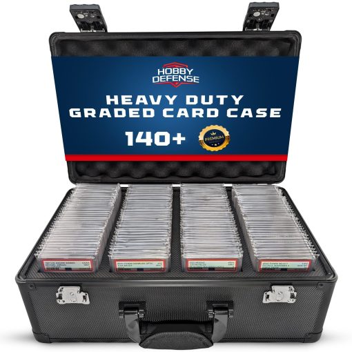 Estuche de tarjetas clasificadas de Hobby Defense Premium de 4 filas con candado de combinacion TSA, espuma DuraGuard, 8 separadores, almohadilla de asa y correa para el hombro. Capacidad para hasta 140 tarjetas clasificadas por PSA, BGS, CSG, SGC (Diamante Negro)