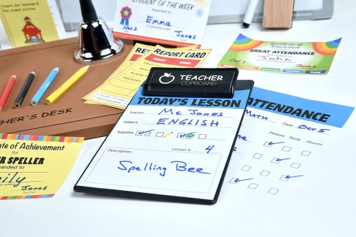 Set de Juegos del Dr. STEM | Juego de Rol de Maestro que Incluye Pizarra Reutilizable, Campana, Boletines de Calificaciones, para Casa o Aula, Mas de 30 Piezas Incluidas, Regalo para Ninos, Set Completo - Imagen 7
