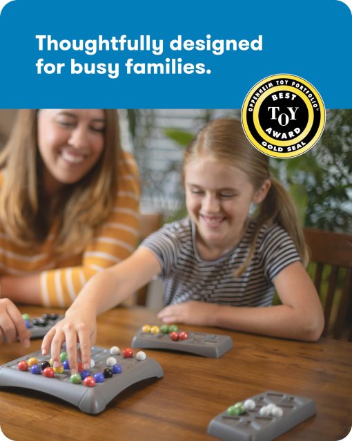 SimplyFun Marble Matrix - Juego Educativo para Practicar el Razonamiento Espacial y las Habilidades Motoras Finas - Juego de Estrategia Atractivo para Ninos de 7 anos en adelante - de 2 a 4 Jugadores - Imagen 6