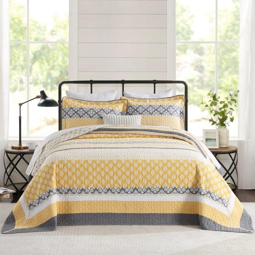 Colcha QuiltEase Oversized King - 120" Lx120 W Extra Ancha - Juego de Colcha de Rayas de Algodon Ligera - Colcha Reversible California King - 3 Piezas - Amarillo/Blanco/Gris