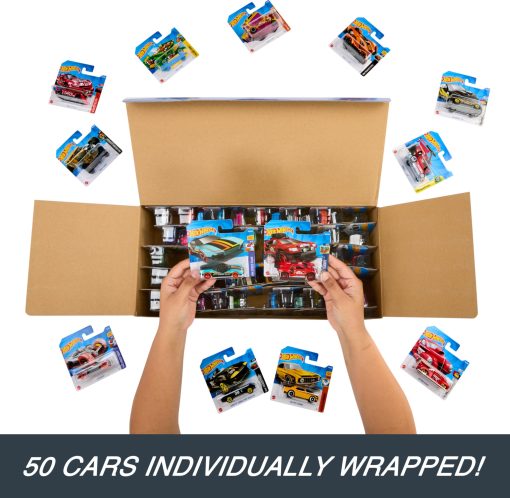 Set de 50 Camiones y Autos de Juguete Hot Wheels, 50-Pack, Escala 1:64, Vehiculos Empaquetados Individualmente, Coleccion Instantanea (Estilos Variados) (Exclusivo de la Marca) - Imagen 3
