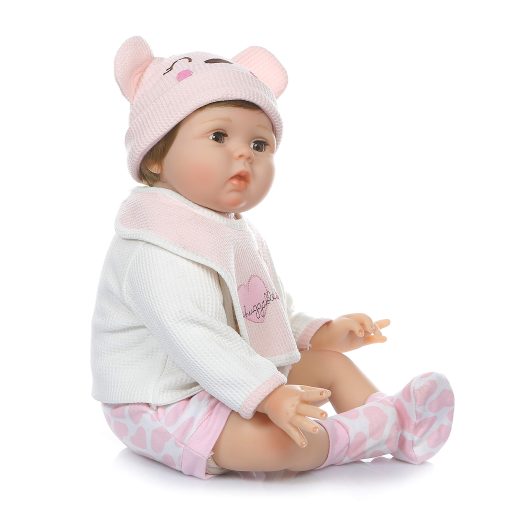 Muneca Reborn Realista para Nina con Ojos Parpadeantes Cuerpo Ponderado Vinilo de Silicona de 22 Pulgadas - Imagen 4