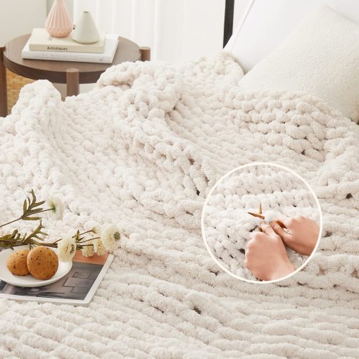 Manta de Punto Grueso L'AGRATY: 80''x90'' Manta de Punto Grueso de Chenilla para Cama Sofa - Manta de Punto Grueso Hecha a Mano - Gran Manta de Croche de Cable Grueso - Manta de Punto Grueso Grande para Decoracion del Hogar (Marfil) - Imagen 3