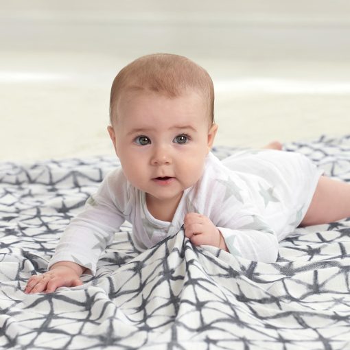 Manta de Swaddle Suave de Bamboo 100% Viscosa de aden + anais, Mantas de Muselina para Ninas y Ninos, Envolturas de Bebe para Recien Nacidos e Infantes, Juego de Envoltura de 3 Piezas, Pebble Shibori - Imagen 2