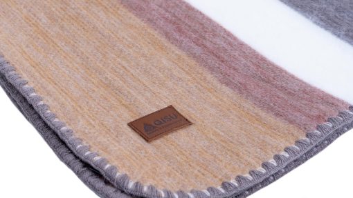 Manta de Lana de Alpaca QISU | Grande, Hermosa, Calida, Variegada | 85 x 65 pulgadas | Ultra Suave, Hipoalergenica y Transpirable | Tela No Picante o Rasposa (Rocas y Arroyos Grises Pastel) - Imagen 4