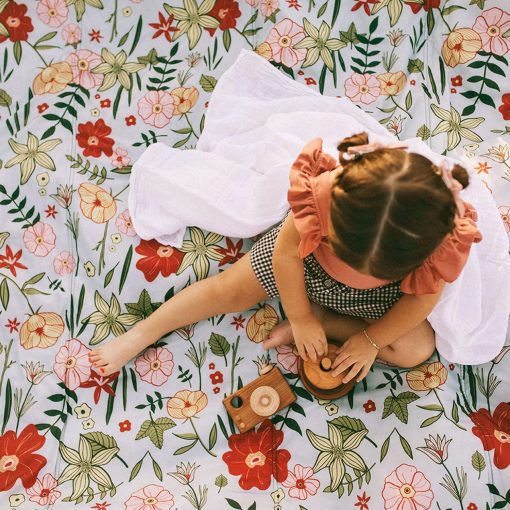 Manta de exterior Little Unicorn Primrose Patch | 100% Poliester | Resistente al agua | Facil de limpiar | Material lavable | Facil de transportar | Para bebes y ninos pequenos | Lavable a maquina | 5' x 7' - Imagen 3