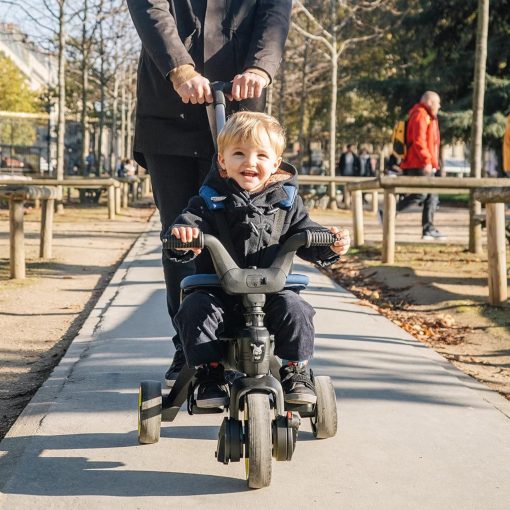 Doona Liki Trike S5, Nitro Black - Triciclo compacto 5 en 1 plegable - Adecuado para niños de 10 a 36 meses - Imagen 8