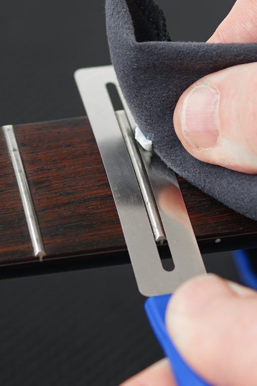 Kit Total Guitar Spa de MusicNomad 15 pc. - Detalle, Limpieza, Pulido y Acondicionamiento para tu Guitarra o Bajo (MN292) - Imagen 5